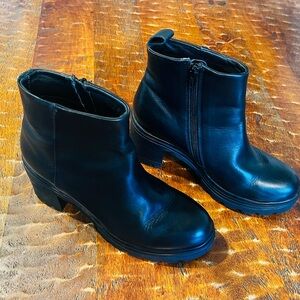 Seychelles Black Leather Ankle Boots